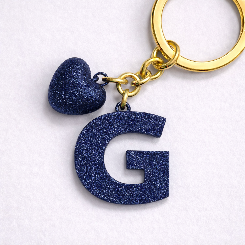 G letter handmade resin heart keychain, product view 5
