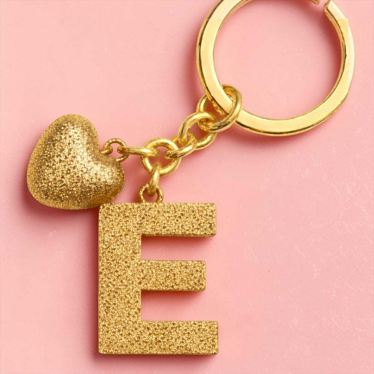 E letter handmade resin heart keychain, product view 5
