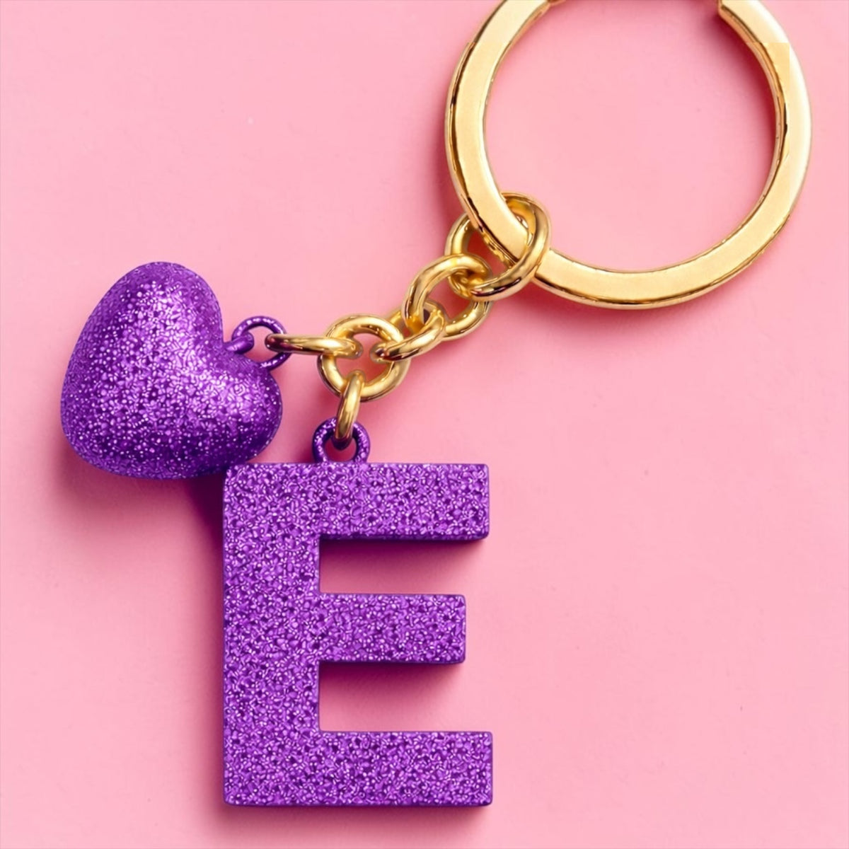 E letter handmade resin heart keychain, product view 3