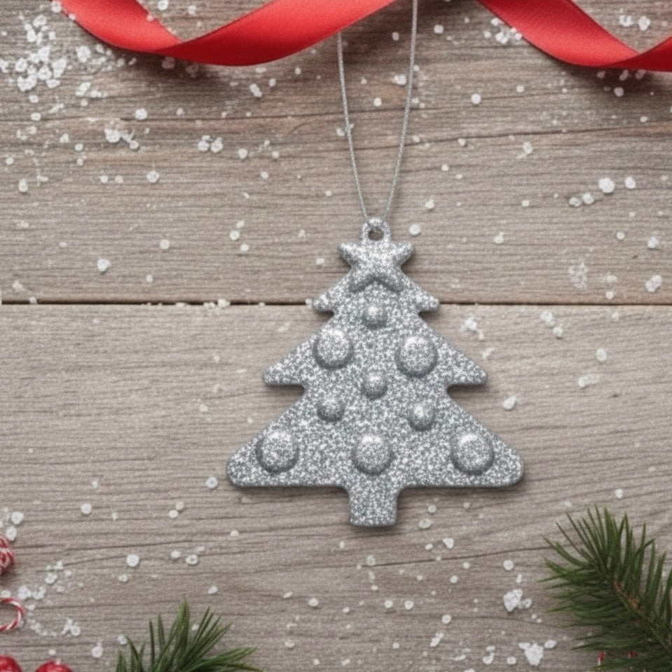 6 Adet Yılbaşı Ağacı Süsü 5.5 cm – Gümüş, Yeşil, Altın Sarısı ve Kırmızı – El Yapımı