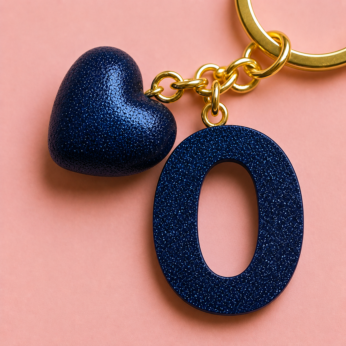 O letter handmade resin heart keychain, product view 5