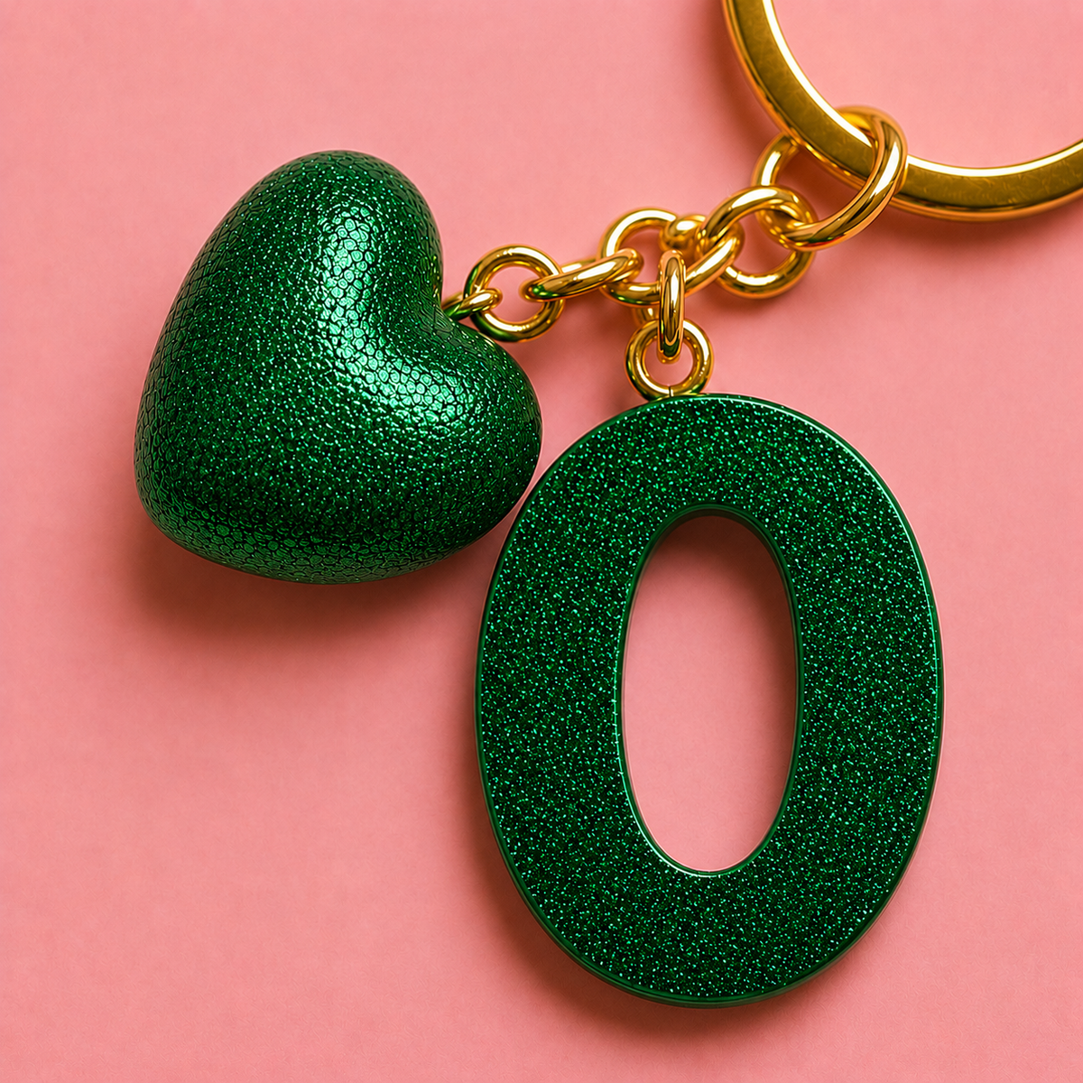 O letter handmade resin heart keychain, product view 6