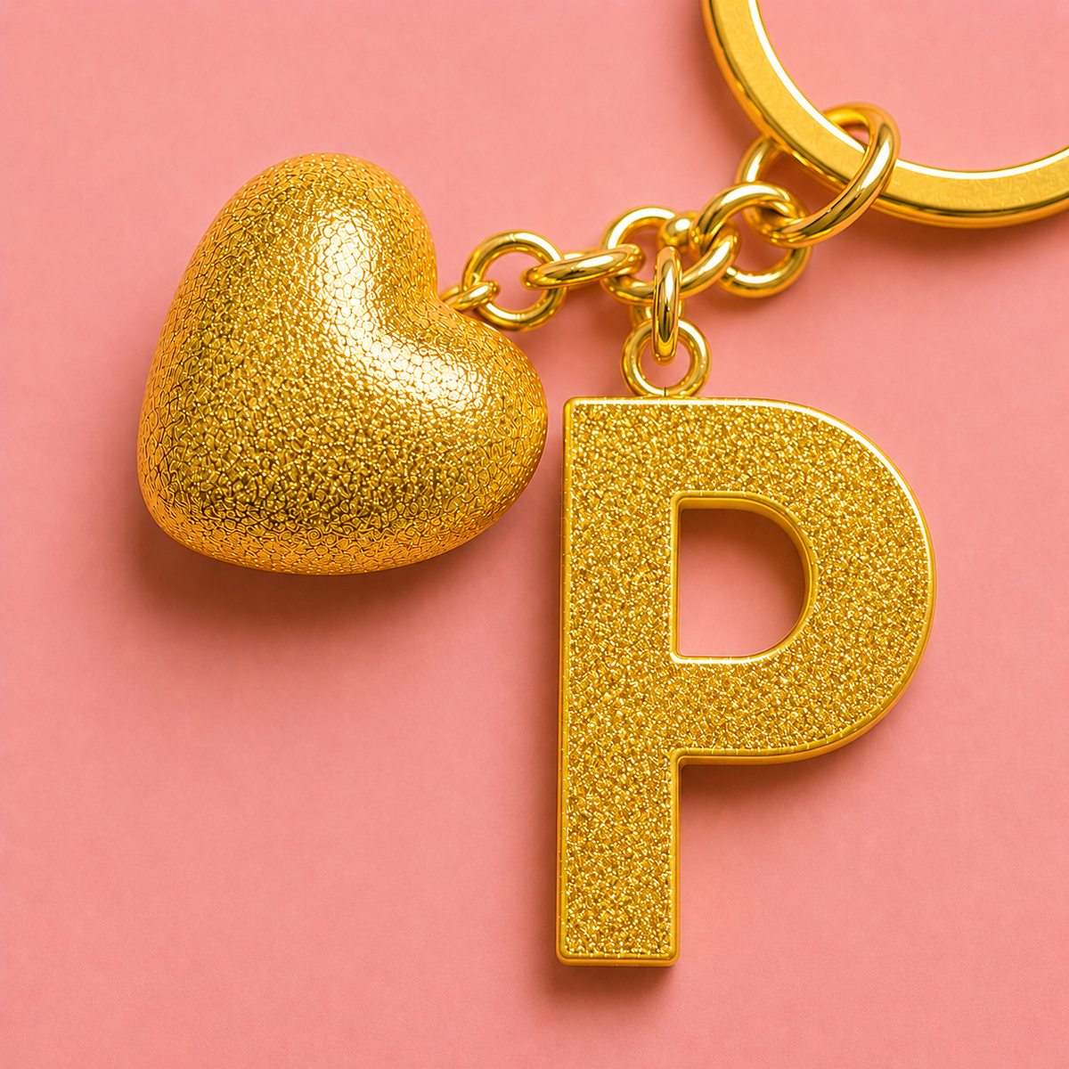 P letter handmade resin heart keychain, product view 2