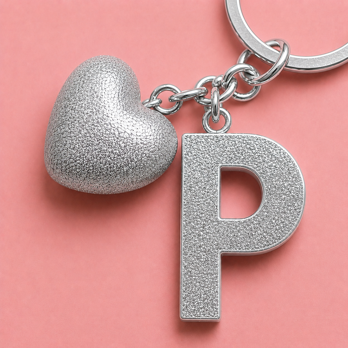 P letter handmade resin heart keychain, product view 7