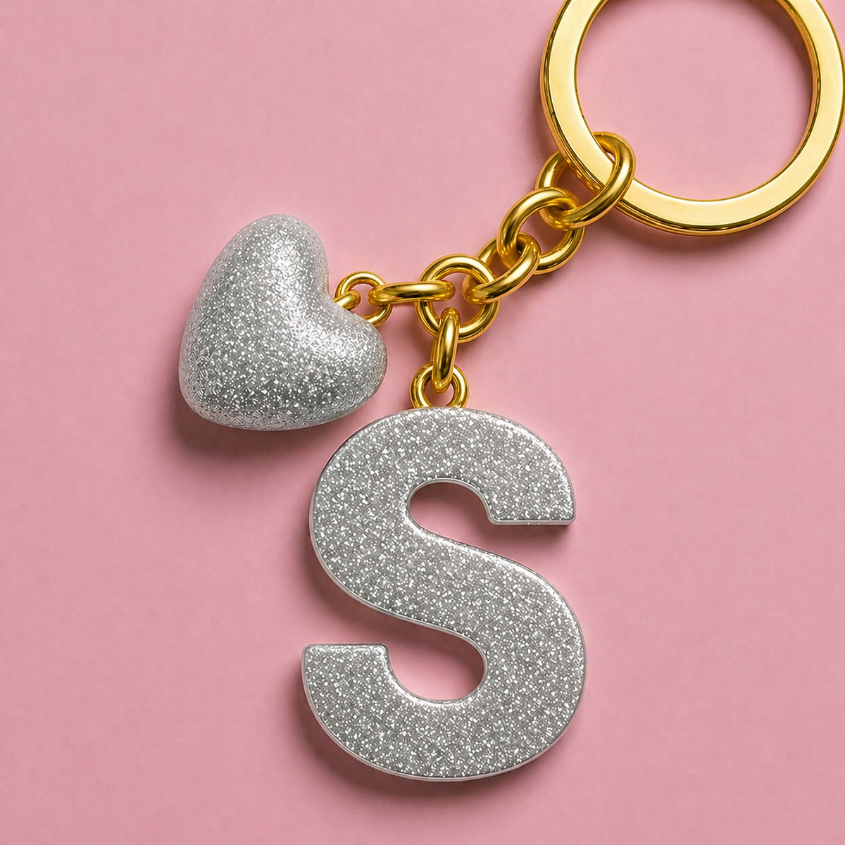 S letter handmade resin heart keychain, product view 13