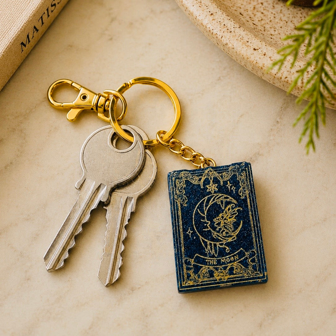 The Moon Tarot Kartı Tasarımlı El Yapımı Reçine Anahtarlık